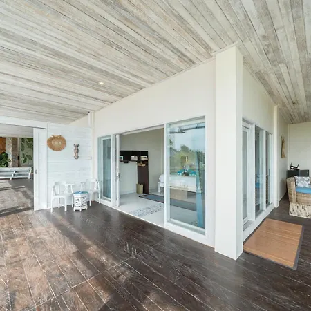 Nusa View - Oceanfront Rentals