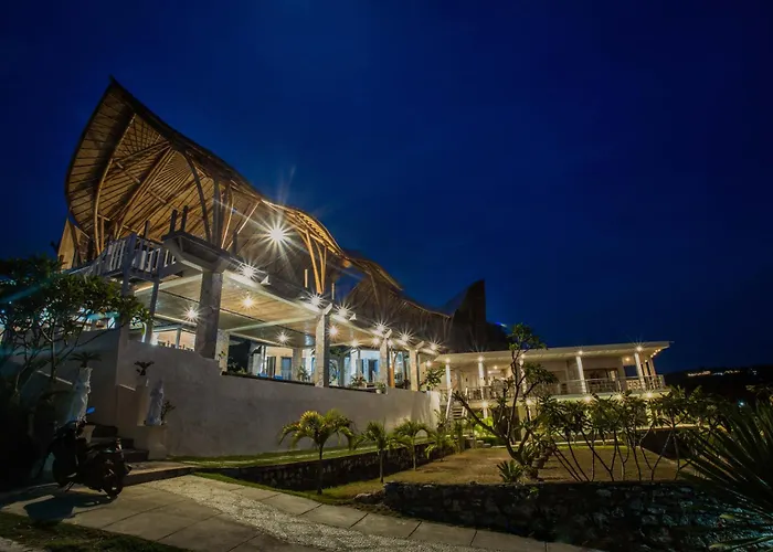 Hotel Nusa View - Oceanfront *